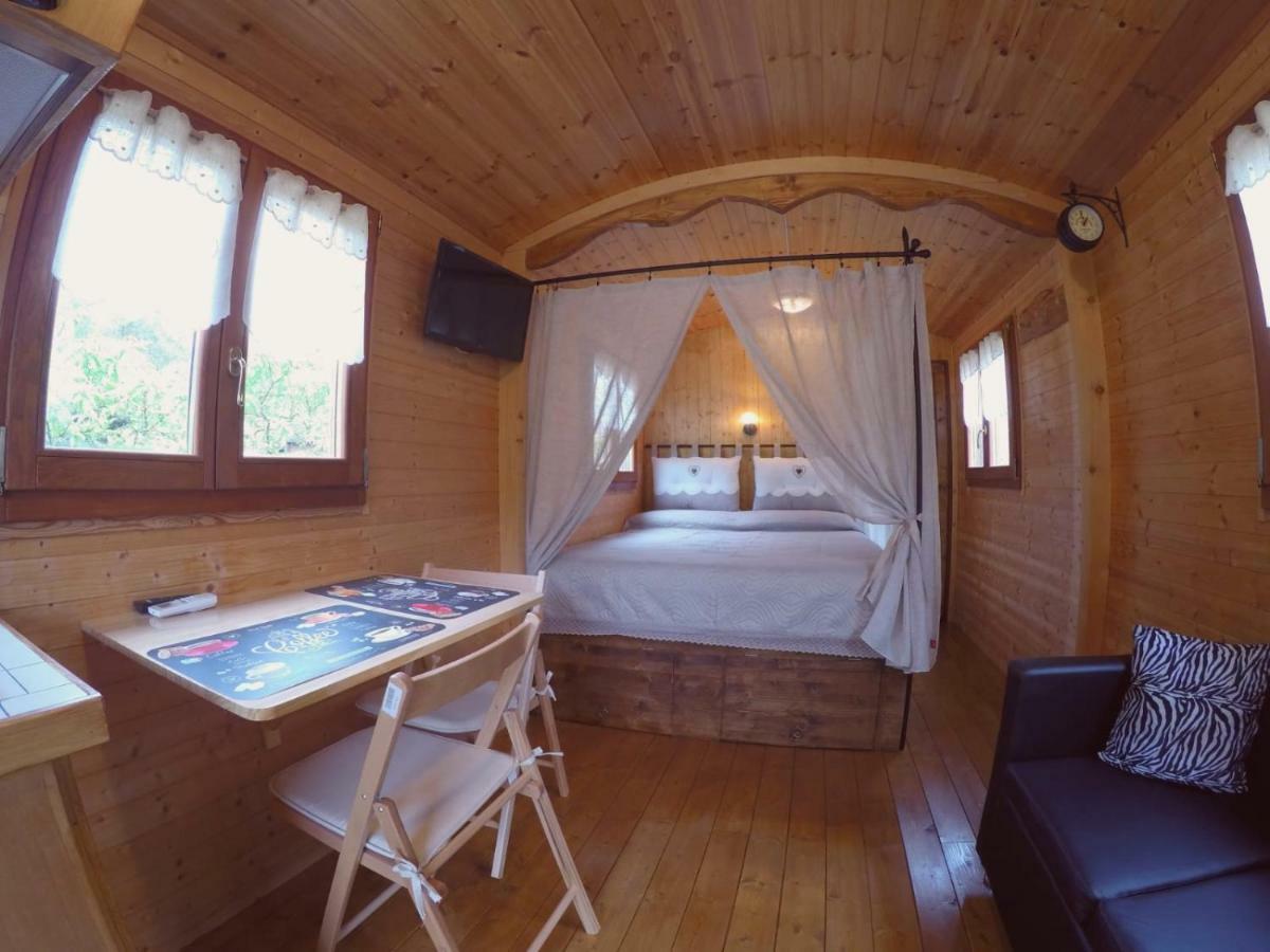 I Tre Abeti - Holiday House ヴェッツァーノ・リーグレ エクステリア 写真